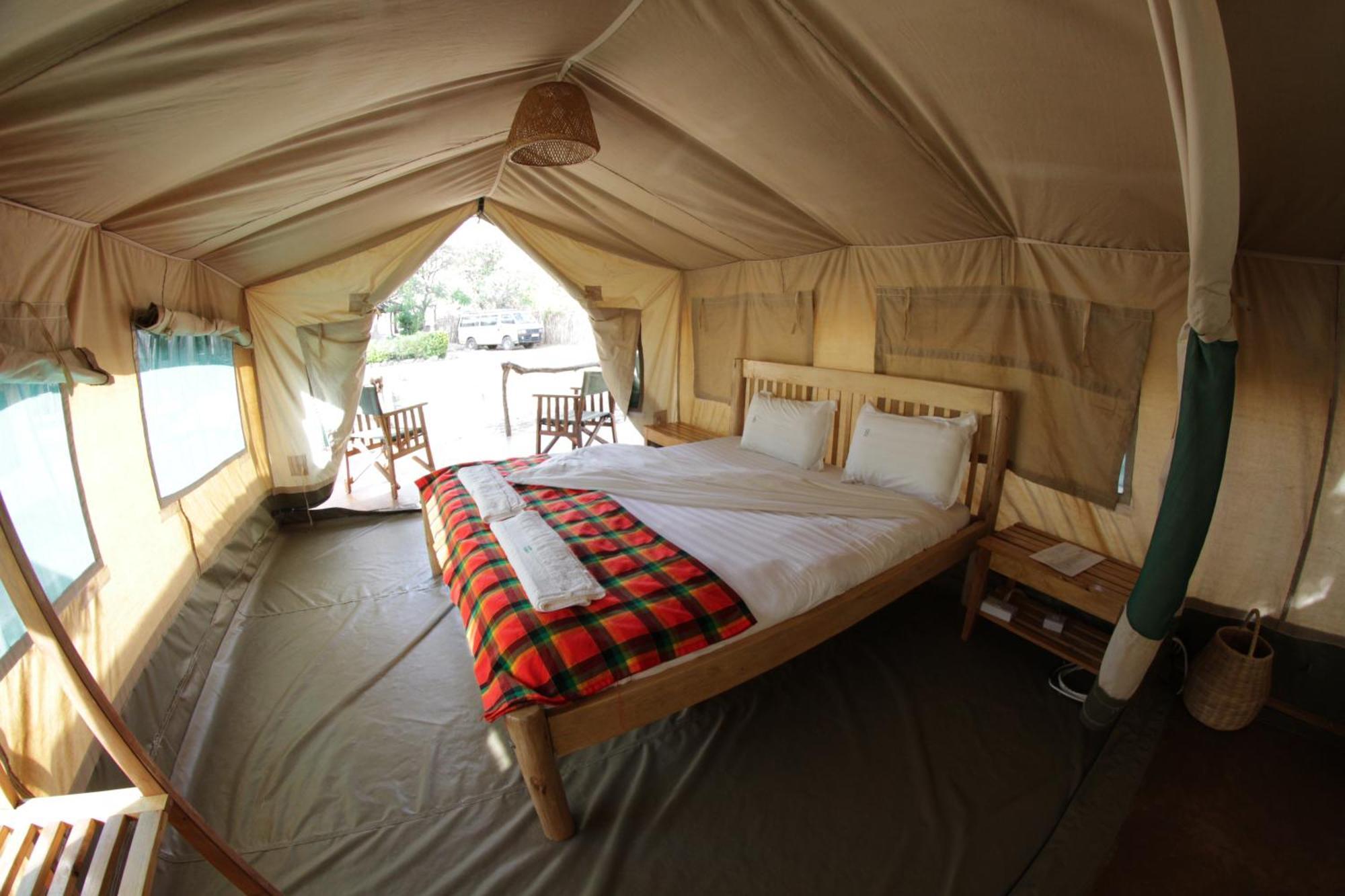 Kara-Tunga Safari Camp Bed & Breakfast Moroto Exterior photo